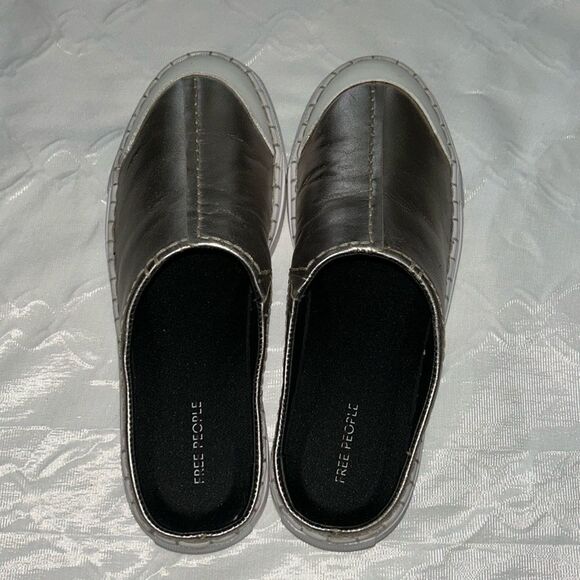 Free People leather Silver Slip-on Mule(Size 8) - Picture 8 of 9